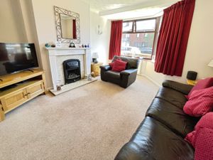 Lounge- click for photo gallery